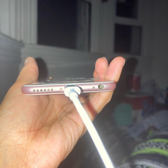 iPhone6s Rose Gold 16G - Picture 3 of 5